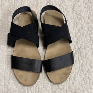 Universal thread elastic band sandals